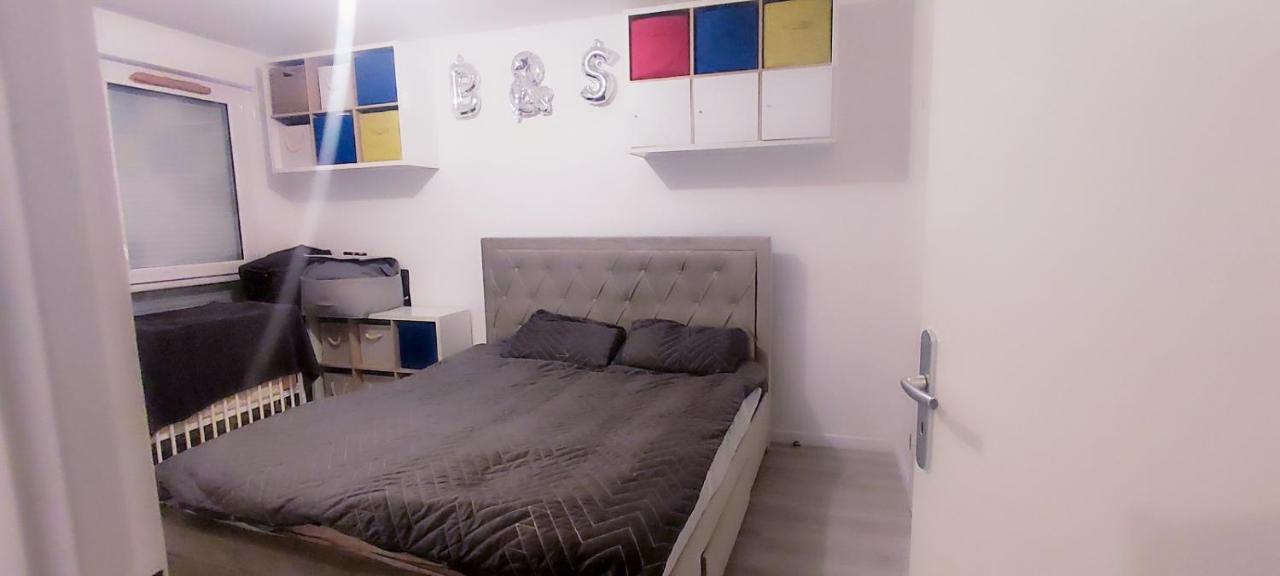 Jolie Appartement Avec Un Jardin Meaux Exterior foto